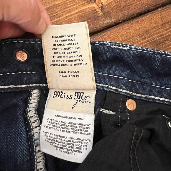 Miss Me Jeans Women’s Size 28 Wing Cross Embellished Medium Wash Bootcut Denim - Picture 7 of 10